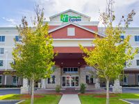 Holiday Inn Express & Suites Palm Bay