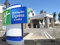 Holiday Inn Express & Suites Brentwood