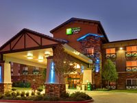 Holiday Inn Express & Suites Tehachapi Hwy 58/Mill St.