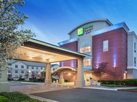 Holiday Inn Express & Suites Sacramento Airport Natomas