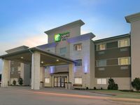 Holiday Inn Express & Suites Magnolia-Lake Columbia