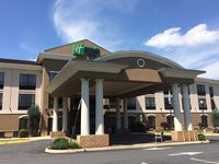Holiday Inn Express & Suites Winchester