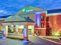 Holiday Inn Express & Suites Nashville - Brentwood I-65