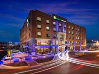 Holiday Inn Express & Suites Oklahoma City Dwtn - Bricktown
