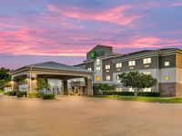 Holiday Inn Express Palestine