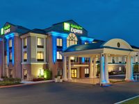Holiday Inn Express & Suites Quakertown
