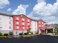 Holiday Inn Express & Suites Lincoln City