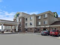 Holiday Inn Express & Suites Omaha West