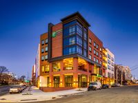 Holiday Inn Express & Suites Charlotte - South End