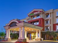 Holiday Inn Express & Suites Las Vegas SW – Spring Valley