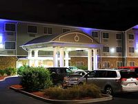 Holiday Inn Express Ludlow - Chicopee Area