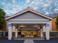 Holiday Inn Express & Suites Brattleboro