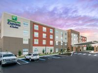 Holiday Inn Express & Suites West Melbourne
