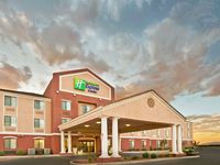 Holiday Inn Express & Suites Willcox