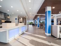 Holiday Inn Express & Suites Chicago - Hoffman Estates