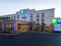 Holiday Inn Express & Suites Jacksonville Airport