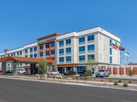 Holiday Inn Express & Suites Phoenix Dwtn - State Capitol