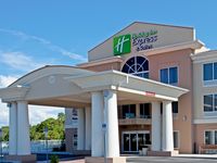 Holiday Inn Express & Suites Brooksville West