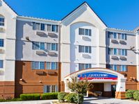 Candlewood Suites Medford