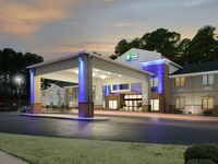 Holiday Inn Express & Suites Camden