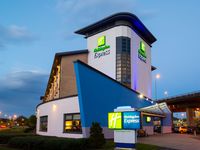 Holiday Inn Express Glasgow Airport