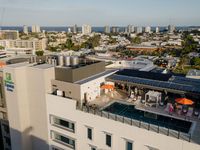 Holiday Inn Express & Suites Sunshine Coast