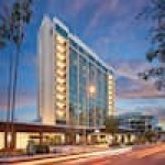 帕萨迪纳希尔顿酒店 (Hilton Pasadena)