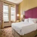 默杰斯蒂克芝加哥剧院区欢朋酒店 (Hampton Inn Majestic Chicago Theatre District)