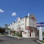 韦斯特伯里希尔顿花园酒店