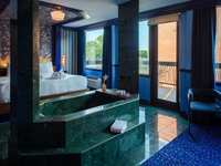 Hotel Herringbone