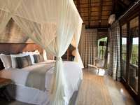 Mhondoro Safari Lodge