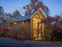 Shishi-Iwa House