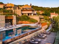 San Canzian Hotel & Residences