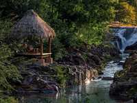 Blancaneaux Lodge