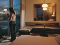 The Standard，高线