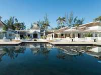 Trident Hotel