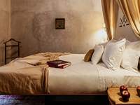 Shila, Athens