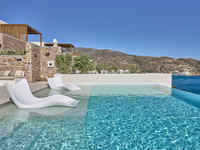Ios Grand Pool Suites