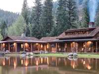 Eleven Taylor River Lodge