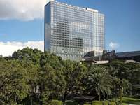 Fairmont Makati 酒店