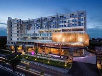 日惹阿迪苏西比托雅高美爵酒店